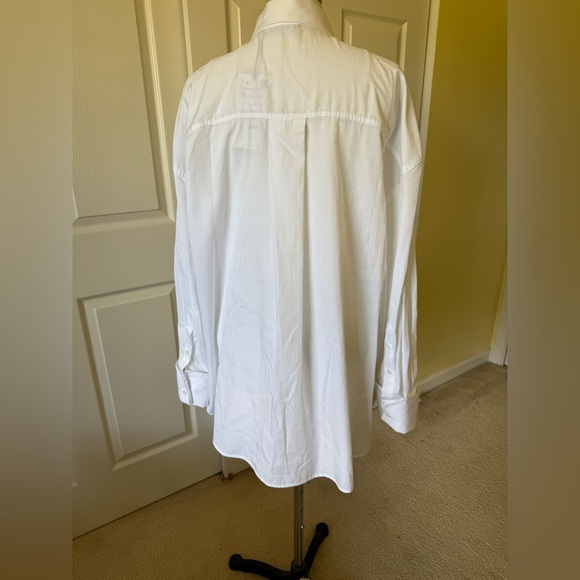 ZARA Oversized Women’s White Shirt - Picture 2 of 4